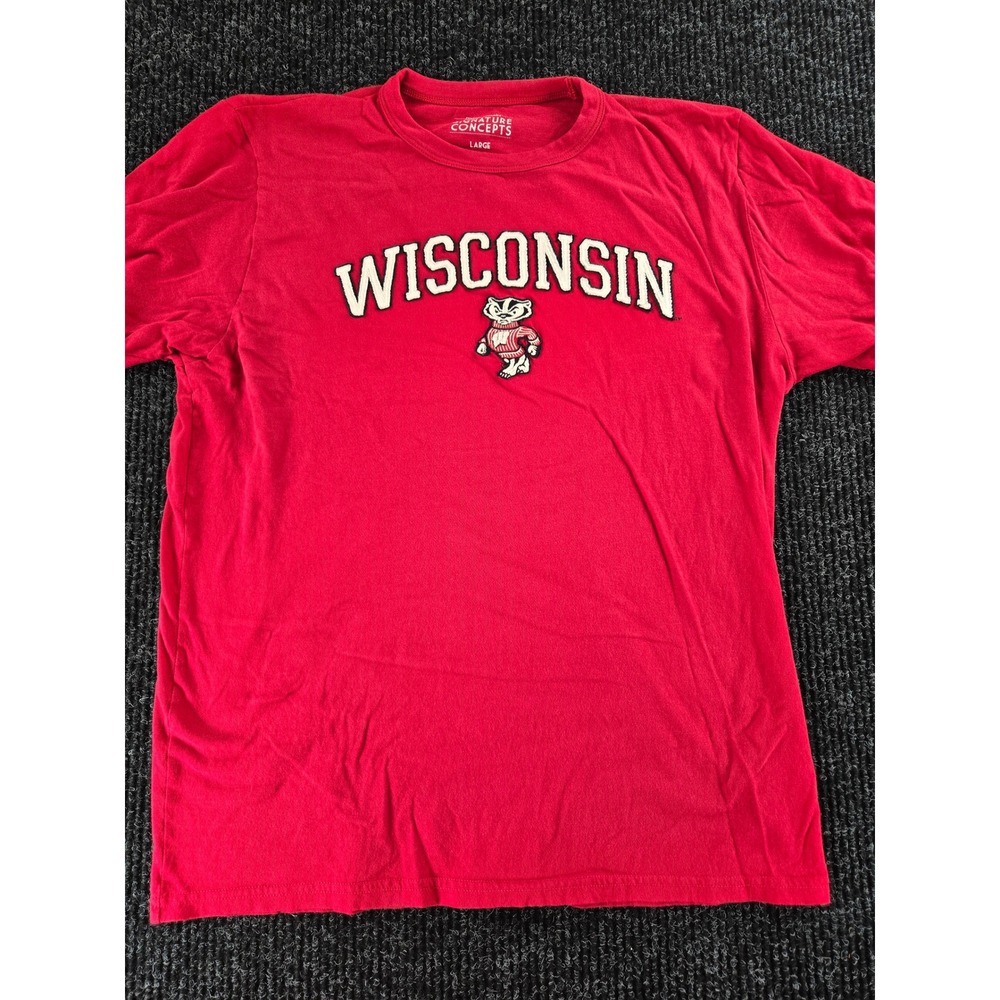Signature Concepts Wisconsin Badgers Red Embroidered Bucky Badger T-Shirt Mens L